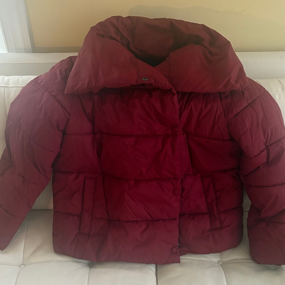 Banana Republic Burgundy Outerwear ⭐️⭐️⭐️ SALE⭐️⭐️